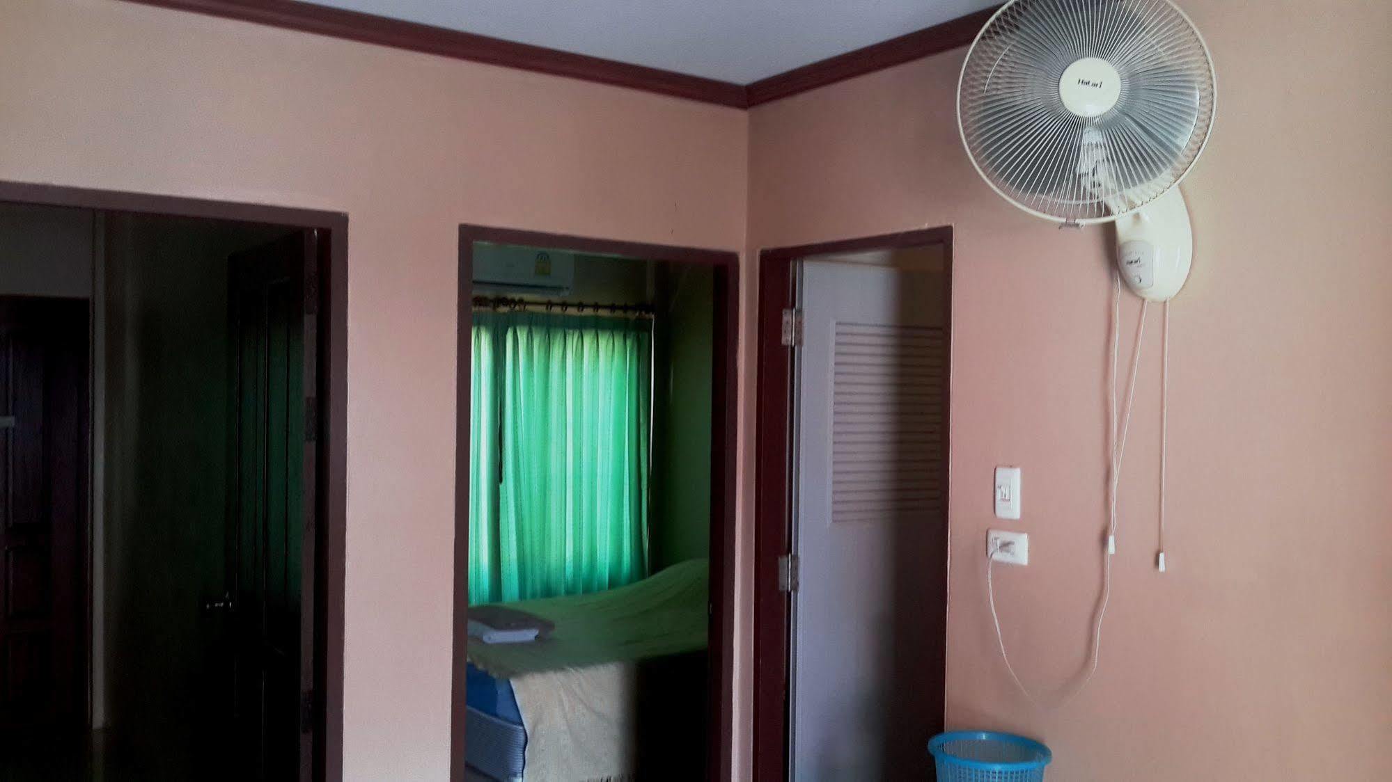Wanchareon Resort Pantai Chaweng Luaran gambar